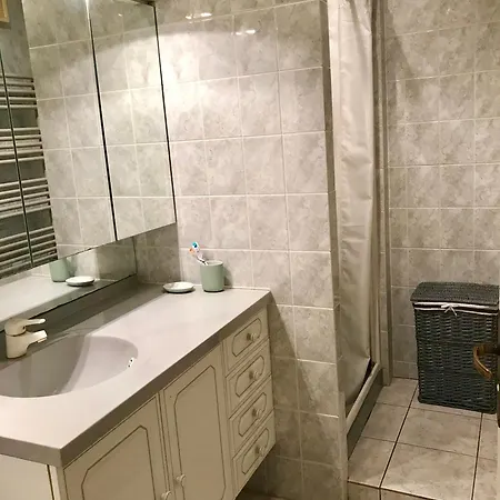 Grand Proche Avec Wifi 아파트