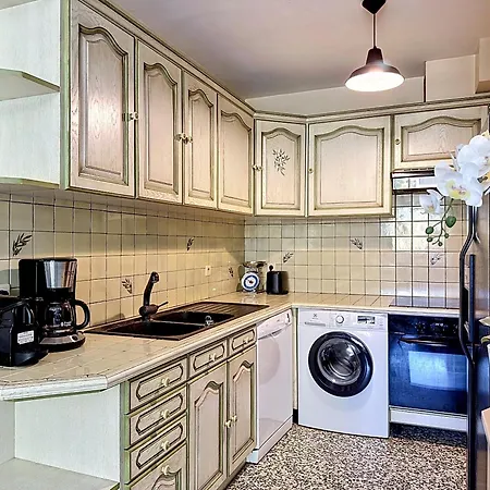 Apartment Grand Proche Avec Wifi Le Lavandou